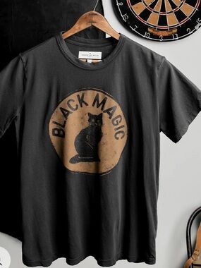 Imogene + Willie the "black magic" tee